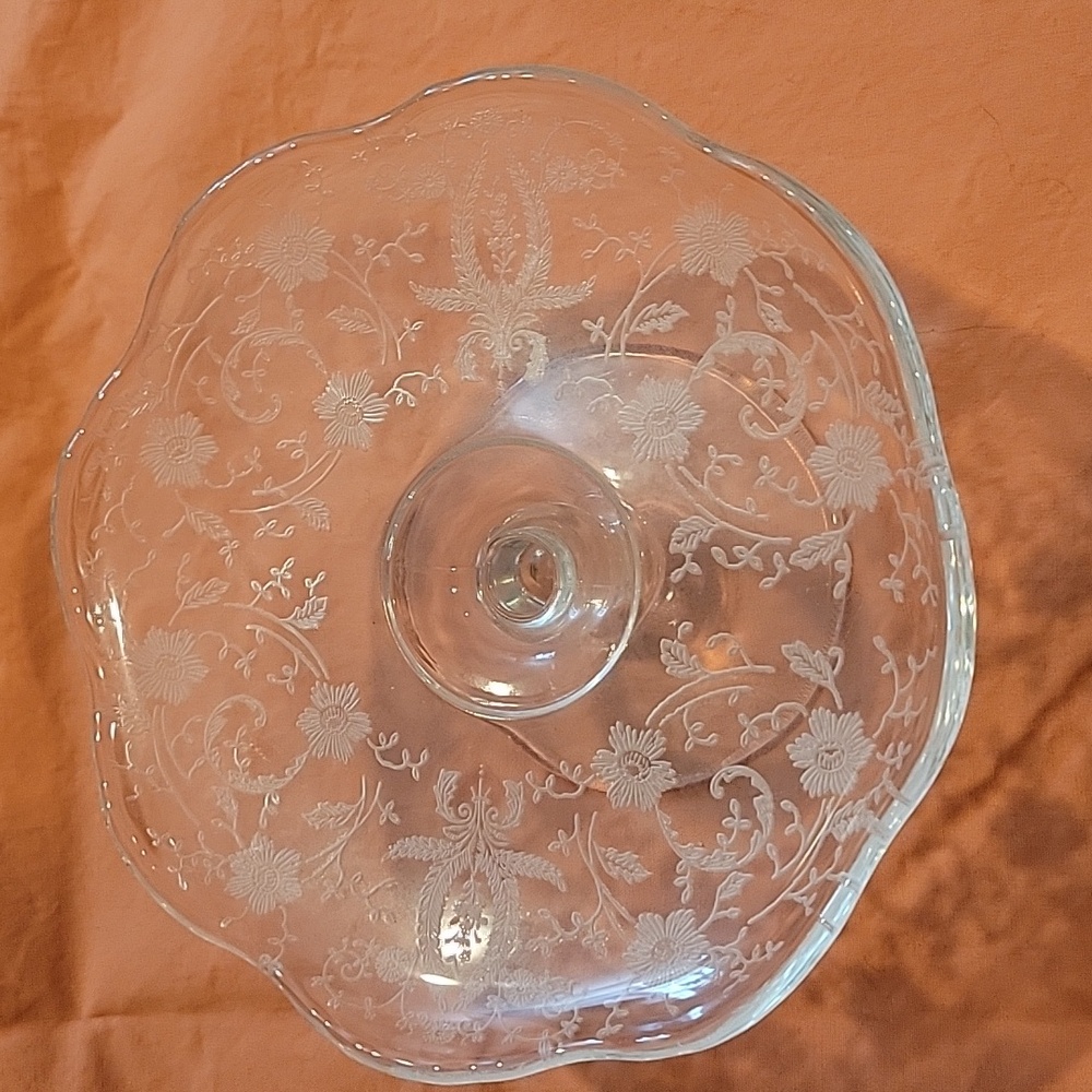 Glass candle stand